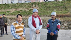 भराड़ीसैंण में मॉर्निंग वॉक के दौरान सीएम पुष्कर सिंह धामी ने स्थानीय लोगों से की मुलाकात