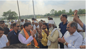“मुख्यमंत्री ने बनबसा में सनिया नाले की सफाई के लिए दिए आदेश, एक घंटे के भीतर काम शुरू