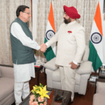 राज्यपाल लेफ्टिनेंट जनरल गुरमीत सिंह (से नि) से मुख्यमंत्री  पुष्कर सिंह धामी ने शिष्टाचार भेंट की