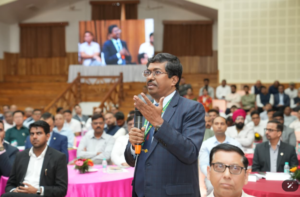 उत्तराखंड सीएसआर डायलॉग’ कार्यक्रम में उद्योग जगत के प्रतिनिधियों के साथ किया संवाद
