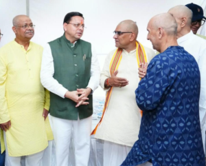 मुख्यमंत्री श्री पुष्कर सिंह धामी ने दैनिक जागरण के संपादक श्री मनोज झा की माताजी तथा हिंदुस्तान समाचार पत्र के मुख्य संवाददाता श्री विमल पुरवाल की माताजी के निधन पर बुधवार को उनके देहरादून स्थित आवास पर पहुंचकर शोक संवेदना व्यक्त की।