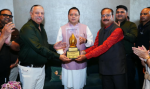 मुख्यमंत्री धामी ने देहरादून में सर्राफ मंडल की भव्य एग्जीबिशन का किया अवलोकन